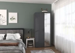 rauch Drehtürenschrank »Kleiderschrank Schrank Garderobe Wäscheschrank VOYAGER« in 3 verschiedenen Ausstattungen BASIC/CLASSIC/PREMIUM,mit modernen Griffen in Graumetallic und Spiegel