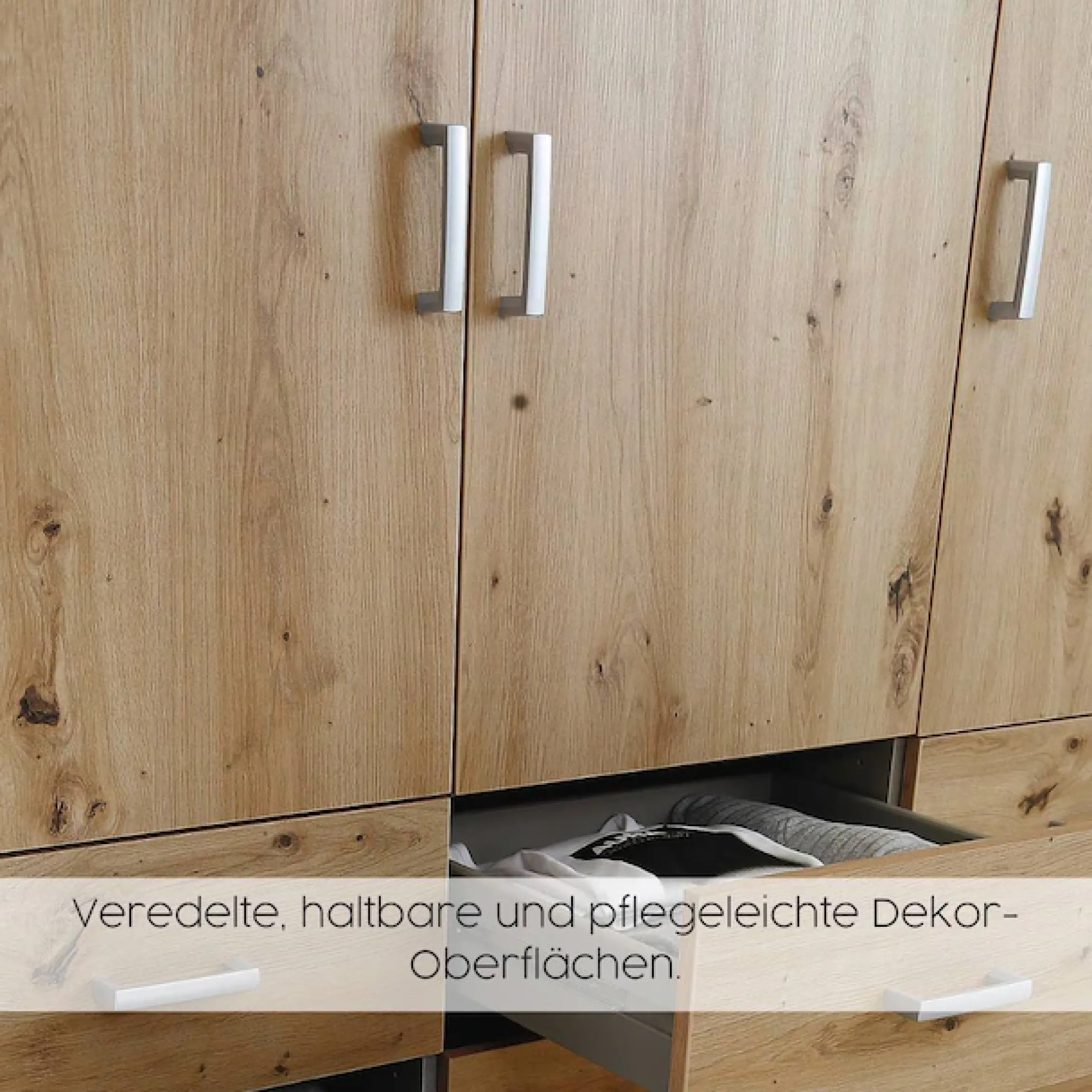 rauch Drehtürenschrank »Kleiderschrank Schrank Garderobe Wäscheschrank NABILA viel Stauraum« in 3 verschiedenen Ausstattungen BASIC/CLASSIC/PREMIUM,mit 2 Schubladen und Push-to-Open Funktion TOPSELLER MADE IN GERMANY
