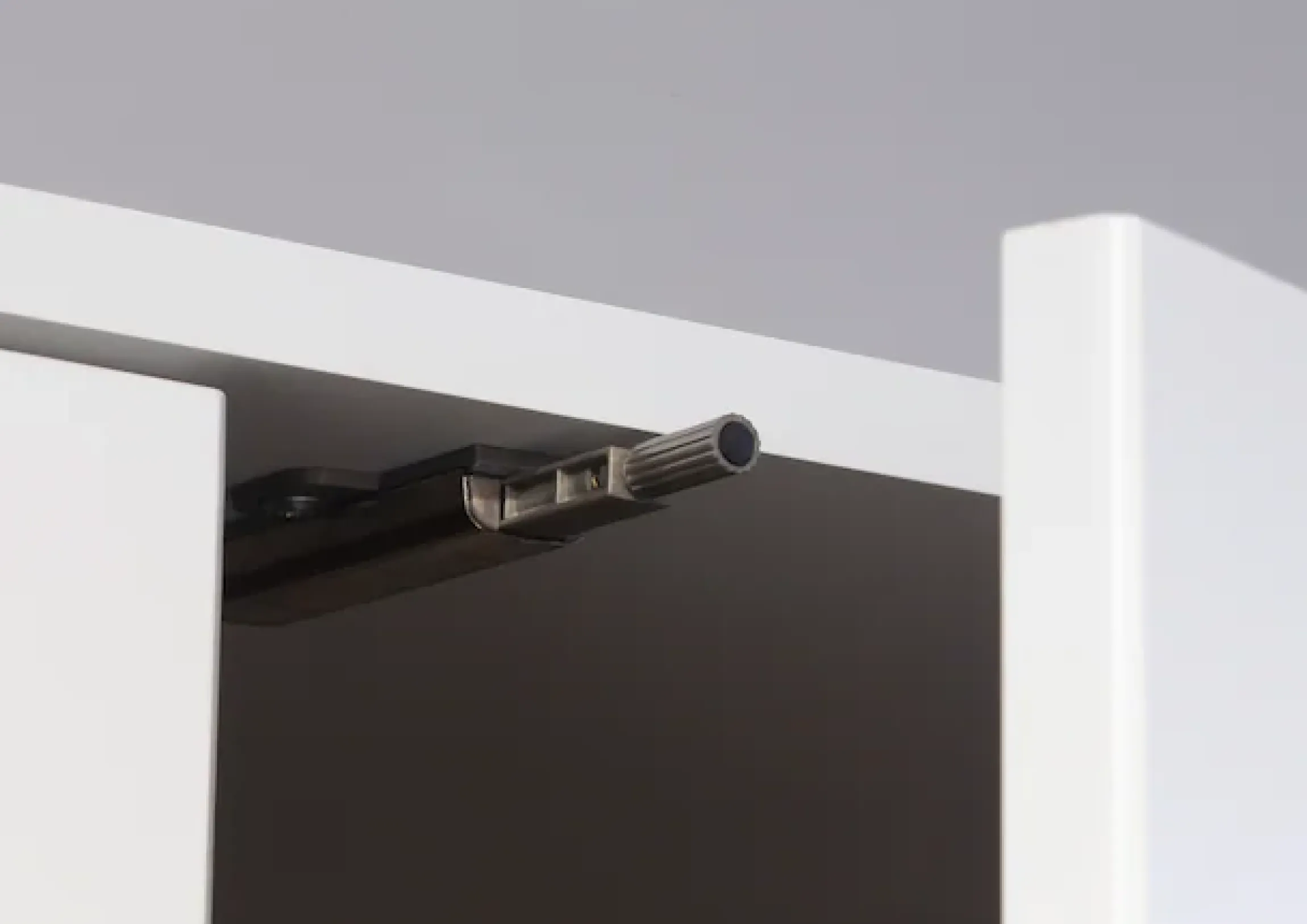 rauch Drehtürenschrank »Kleiderschrank Schrank Garderobe Wäscheschrank NABILA viel Stauraum« in 3 verschiedenen Ausstattungen BASIC/CLASSIC/PREMIUM,mit 2 Schubladen und Push-to-Open Funktion TOPSELLER MADE IN GERMANY
