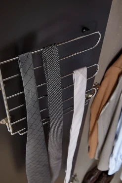 rauch Drehtürenschrank »Kleiderschrank Schrank Garderobe Wäscheschrank PURISMA« in den Breiten 151/201/251/301 cm, inkl. SOFT-CLOSE-FUNKTION,schlichte Eleganz, mit umfangreicher Innenausstattung MADE IN GERMANY