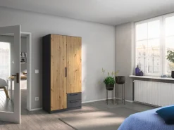 rauch Drehtürenschrank »StyleUp« Typ Dark & Wood mit trendigen farblich abgesetzten Griffen