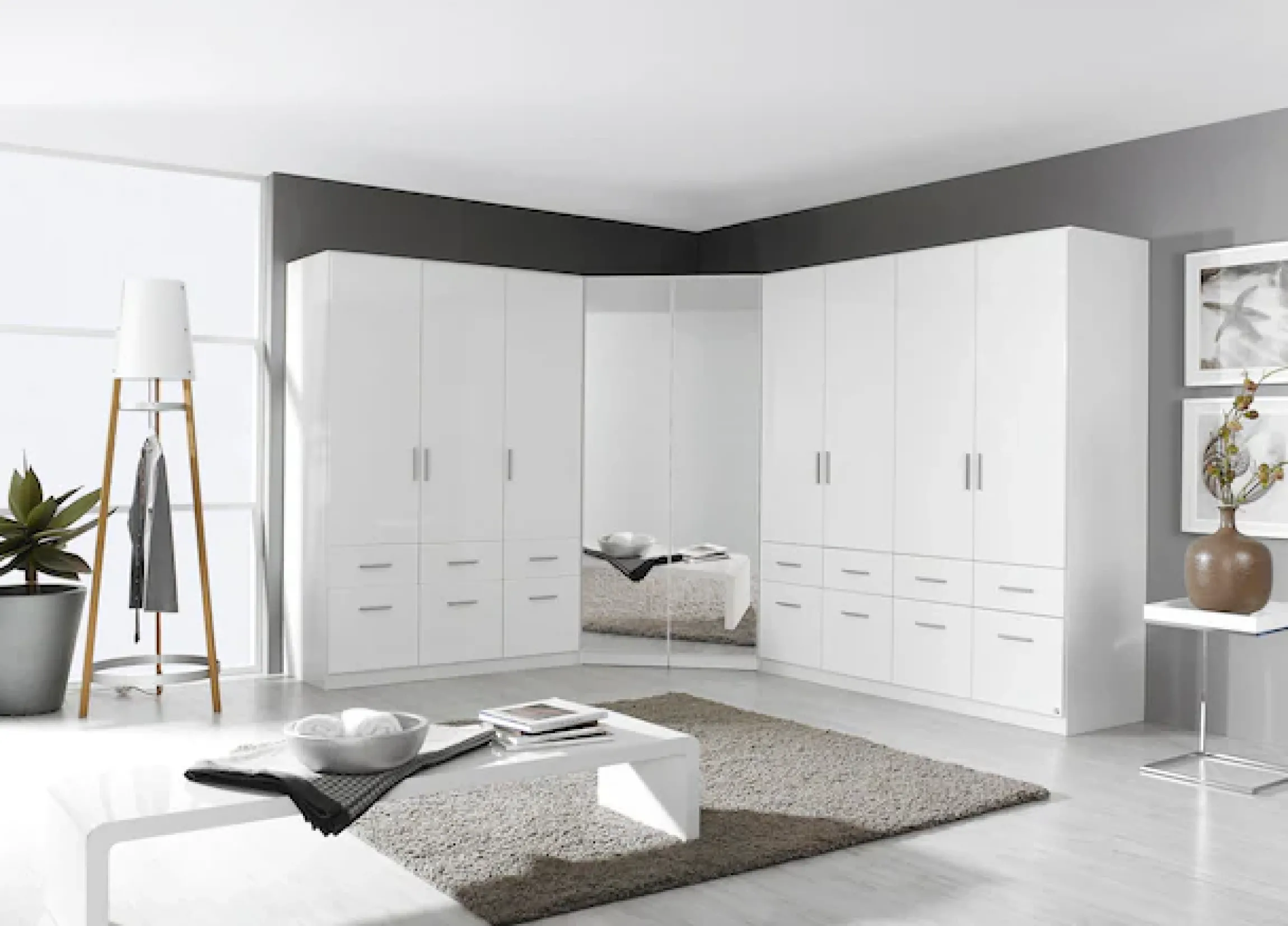 rauch Eckkleiderschrank »Kleiderschrank Schrank Eckschrank Ankleide Garderobe CELLE« Schenkelmaß: 117x117 cm, Höhe 197/210 cm,optional mit Spiegel oder Hochglanzfront MADE IN GERMANY