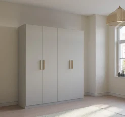 rauch Kleiderschrank »Drehtürenschrank Schrank Garderobe Ankleide SKANDI BY QUADRA SPIN« Breiten: 181/226/271 cm, Höhe 210 cm,im Landhaus-Stil mit Massivholzgriffen aus Wildeiche