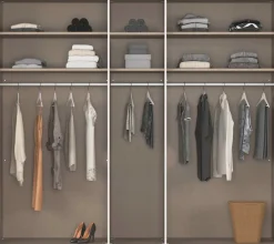 rauch Kleiderschrank »Drehtürenschrank Schrank Garderobe Wäscheschrank KONA« Breiten 251/301 cm, Höhe 223 cm, Tiefe 61 cm,Glasauflage, Massivholz-Absetzung, SOFT-CLOSE-FUNKTION MADE IN GERMANY