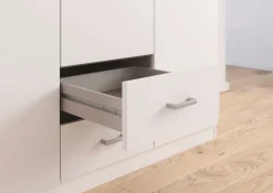 rauch Kleiderschrank »Schrank Garderobe Wäscheschrank GAMMA in 4 Breiten 91-226 cm« 3 verschiedene Ausstattungen BASIC/CLASSIC/PREMIUM (inkl. SOFT-CLOSE),mit Schubladen und Schrankaufsatz, schlichtes Design MADE IN GERMANY