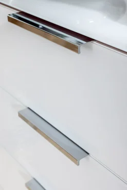 rauch Kombikommode »Kommode Türkommode Sideboard Kombikommode FLIPP mit Glasfront« Breite 120 cm mit 2 Einlegeböden,1-türig, 5 Schubladen, Soft-Close-Funktion, Oberboden und Front Glas