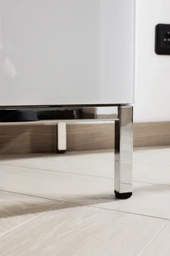 rauch Kombikommode »Kommode Türkommode Sideboard Kombikommode FLIPP mit Glasfront« Breite 200 cm mit 4 Einlegeböden,3-türig mit 5 Schubladen und Soft-Close-Funktion sowie Glasfront