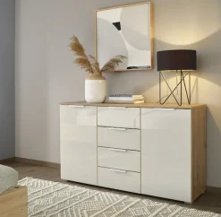 rauch Schubkastenkommode »Sideboard Kommode Kombikommode KOLUNA mit Glasfront« Breite 120 cm mit hochwertiger Glasfront,vier große Schubladen, mit insgesamt 4 Einlegeböden MADE IN GERMANY