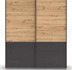 rauch Schwebetürenschrank »Kleiderschrank Ankleide Garderobe Schlafzimmerschrank BILBAO-EXTRA« Breiten 181/226/271 cm, Höhe 210 cm,in moderner Absetzung mit Griffleisten in Graumetallic MADE IN GERMANY