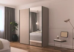 rauch Schwebetürenschrank »Kleiderschrank Schrank Garderobe Schlafzimmerschrank SCALE-FYRA« edle viergeteilte Türen mit Spiegel und vielen Farben MADE IN GERMANY