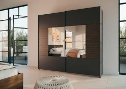 rauch Schwebetürenschrank »Kleiderschrank Schrank Garderobe Schlafzimmerschrank BAREA« Front- Auflage in moderner Lamellen-Optik und Spiegel MADE IN GERMANY