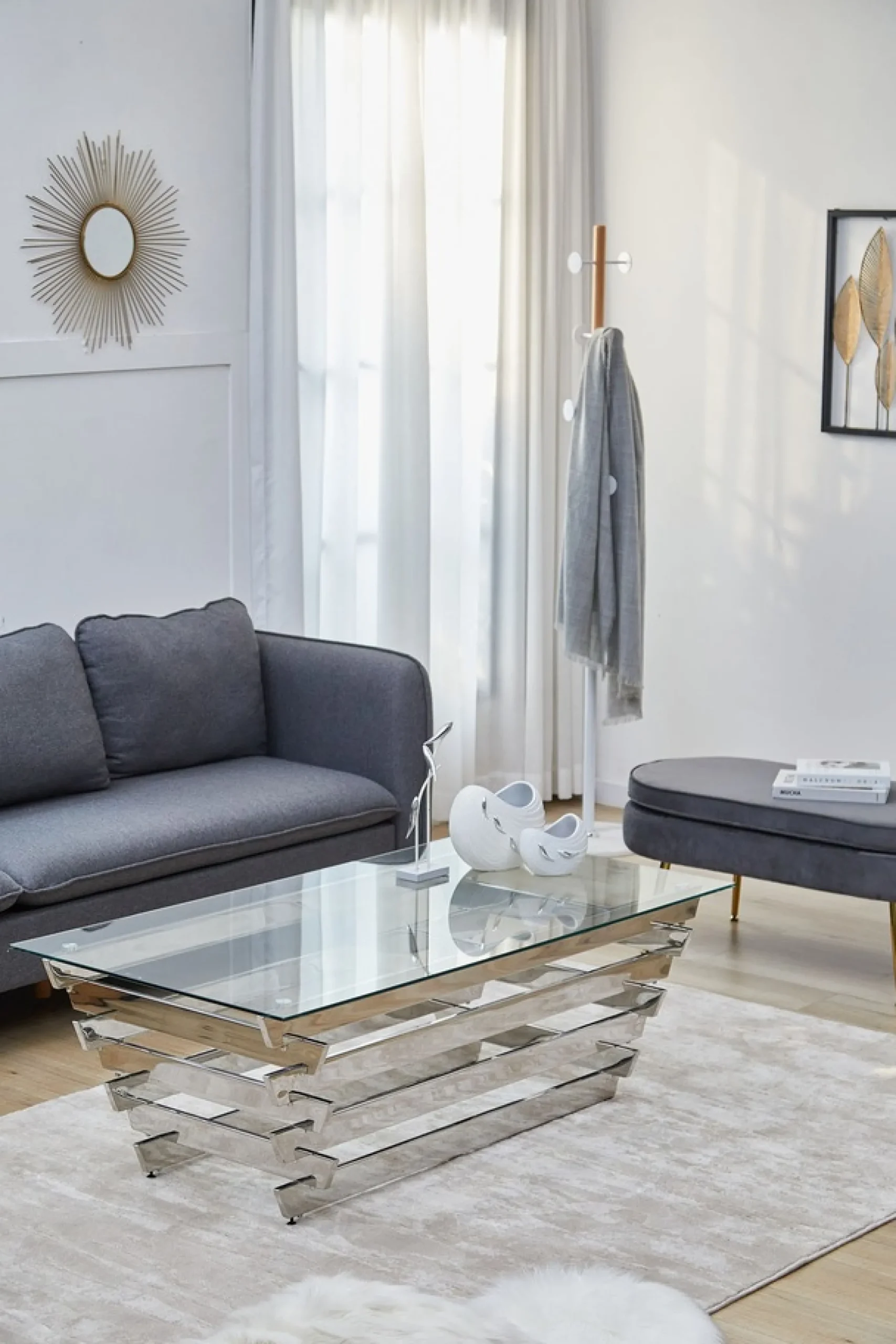 SalesFever Couchtisch »Eleganter Tisch für Wohnzimmer« Edles Design-Gestell aus rostfreiem Stahl