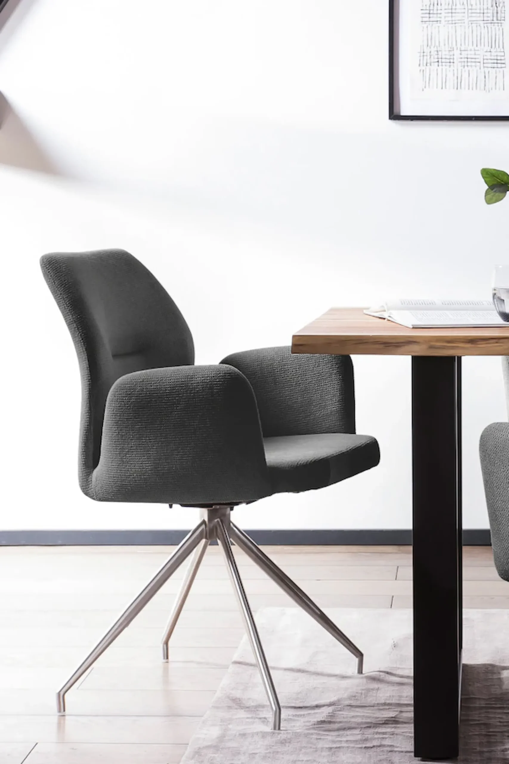 SalesFever Essgruppe »Tischgruppe für gemütliche Familienabende« Set, 5 Stk. tlg. Tischplatte mit echter Baumkante, Gestell aus rostfreiem Edelstahl