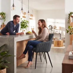 SalesFever Esszimmerstuhl »Boston - Der Stuhl für Ihr Esszimmer« () Diamantsteppung auf der Rückseite - Charmant & Einzigartig