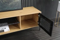 SalesFever Lowboard »York Design Lowboard für stilvolle Wohnräume« Kommode: Stilvoller Fernsehtisch mit mattschwarzem Polyrattan-Einsatz