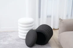 SalesFever Polsterhocker »Komfortabler Hocker mit Stil« Praktischer Stauraum in elegantem Design
