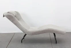 SalesFever Relaxsessel »Komfortabler Sessel zum Entspannen« Moderne Relaxliege: Gemütlichkeit trifft Cord-Bezug