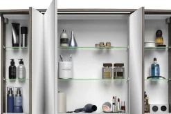 Saphir Badezimmerspiegelschrank »Serie 4010 Badezimmer-Spiegelschrank inkl. LED-Beleuchtung im Kranz« Badschrank 122 cm breit, 3 Türen, 6 Glas-Einlegeböden, inkl Türdämpfer