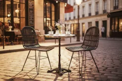 SIT Bistrotisch »Valencia mit Marmorplatte & elegantem Gusseisen-Fuß« Weiße Marmorplatte trifft auf markantes Fußdesign