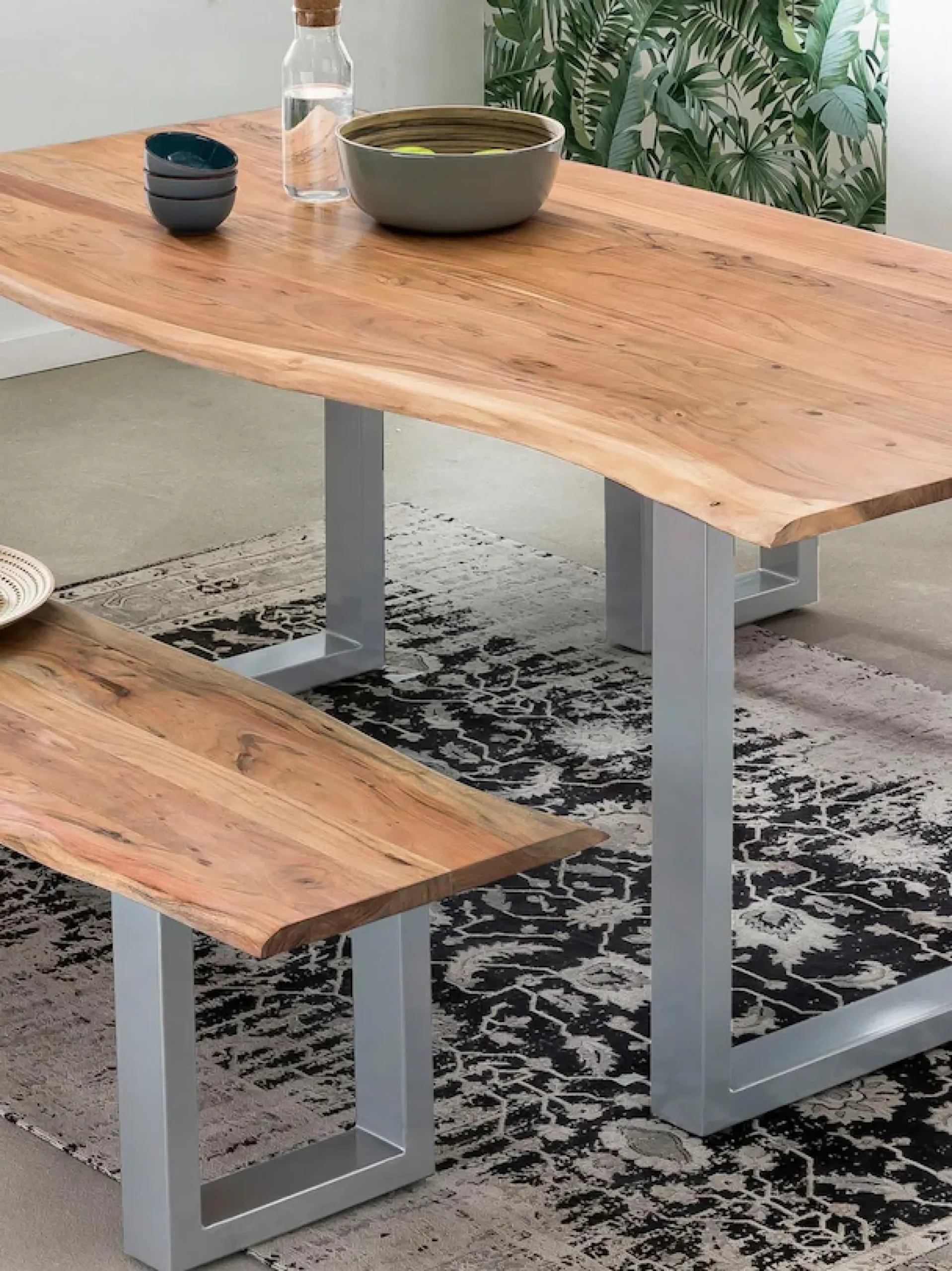 SIT Esstisch »Akazienholz Massivholz mit Baumkante & Stahlgestell« Naturbelassene Baumkante trifft auf modernes U-Stahlgestell