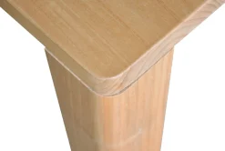 SIT Esstisch mit sichtbarer Maserung