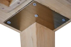 SIT Esstisch mit sichtbarer Maserung