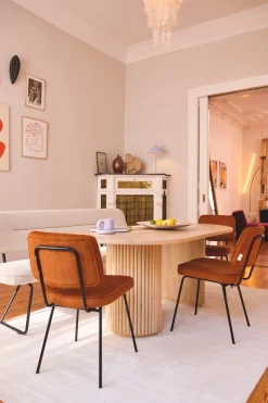 SIT Esstisch »Moderner Esstisch im Ribbed‑Design – Massiver Mangoholz‑Tisch« Massiver Mangoholz‑Esstisch mit eleganter Maserung