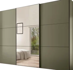 STAUD Schwebetürenschrank »Includo, Made in Germany« Mit Spiegeltüre und vier verschiedenen Ausstattungsvarianten