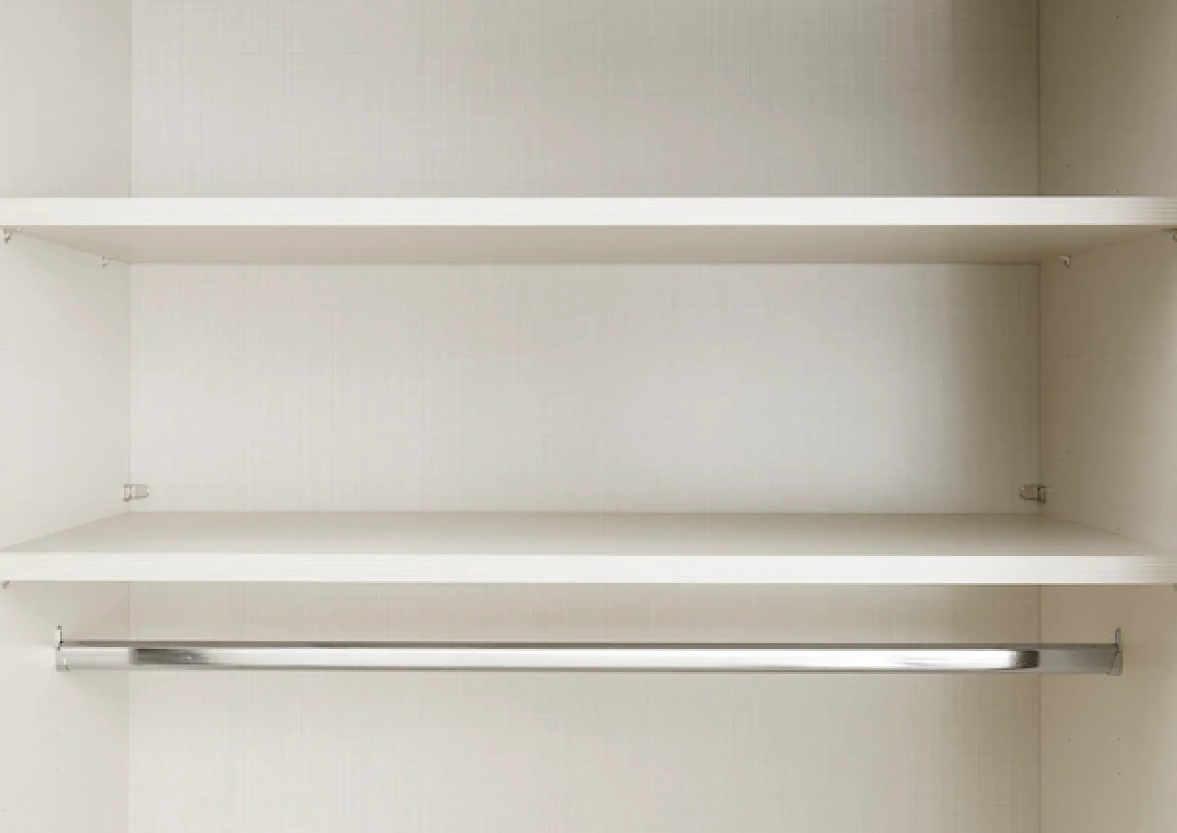 STAUD Schwebetürenschrank »Sonate Rom mit Spiegel, Made in Germany« Mit vier verschiedenen Ausstattungsvarianten