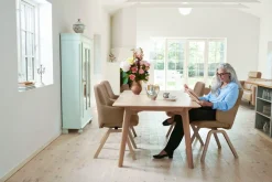 Stressless® Polsterstuhl »Laurel« () Low Back mit Armlehne, Größe L, mit schräggestellten Beinen in Eiche