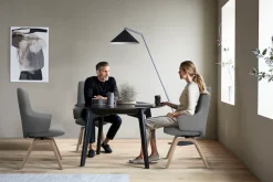 Stressless® Polsterstuhl »Laurel« () High Back mit Armlehne, Größe L, mit schräggestellten Beinen