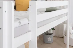 Ticaa Hochbett »Malte, FSC®-zertifizierte Kiefer« 90x200cm Liegefläche, Höhe 114cm,mit Rollrost