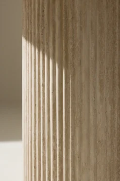 Venture Home Couchtisch »Härön, runder Couchtisch in eleganter Travertinoptik, Ø 50 cm« Sofatisch, MDF, 3D-Papier, rund, weich geformt, einheitlich
