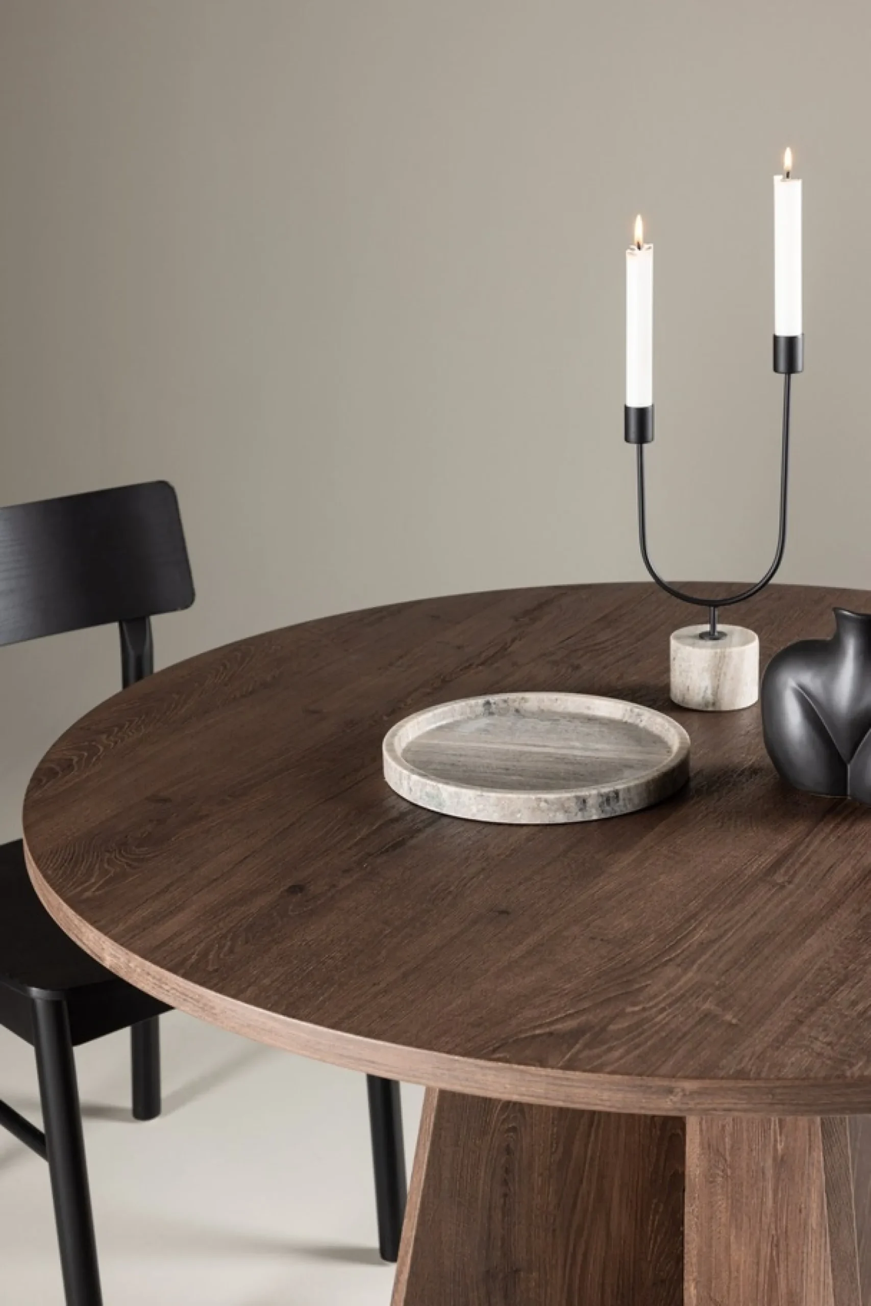 Venture Home Esstisch »Bootcut, runder Esstisch, charakterstark, Ø 110 cm« Esszimmertisch, MDF, einheitliche Lackierung, rund, modern, gesellig