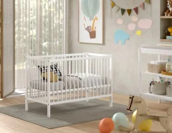 Vipack Babybett »Dino 60/120 cm mit 3-fach verstellbarem Lattenrost, stabile Bauweise« Gitterbett aus massiver Buche, wahlweise in 3 Farben