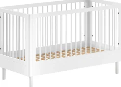 Vipack Babybett »Forrest, aus massiver Buche weiß lackiert, zeitloses Design« 3-fach höhenverstellbarer Lattenrost, sehr stabil gebaut