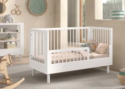 Vipack Babybett »Forrest, aus massiver Buche weiß lackiert, zeitloses Design« 3-fach höhenverstellbarer Lattenrost, sehr stabil gebaut