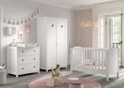 Vipack Babyzimmer-Komplettset »Amori Set 4-tlg. mit nostalgischer Herz-Optik, TOP Komplett-Angebot« best. aus Schrank 2-türig., Babybett, Wickelkommode, weiß lackiert,