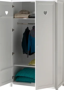 Vipack Babyzimmer-Komplettset »Amori Set 4-tlg. mit nostalgischer Herz-Optik, TOP Komplett-Angebot« best. aus Schrank 2-türig., Babybett, Wickelkommode, weiß lackiert,