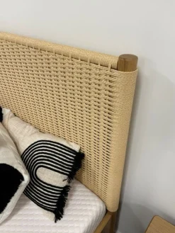 Vipack Bettgestell »Olive-M in zeitlosem Design, mit trendigem Kopfteil in Seilgeflecht« mit höhenverstellbarer Rahmenauflage, in 2 Breiten erhältlich