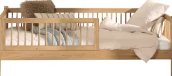 Vipack Daybett »Forrest 90/200 aus massiver Eiche, Oberfläche geölt, stabil gebaut« B/H/T ca. 207,5x68x97,5cm, inkl. Massivholz Rolllattenrost,mit Sprossenumrandung, Rausfallschutz vorne, ohne o. mit Bettschublade