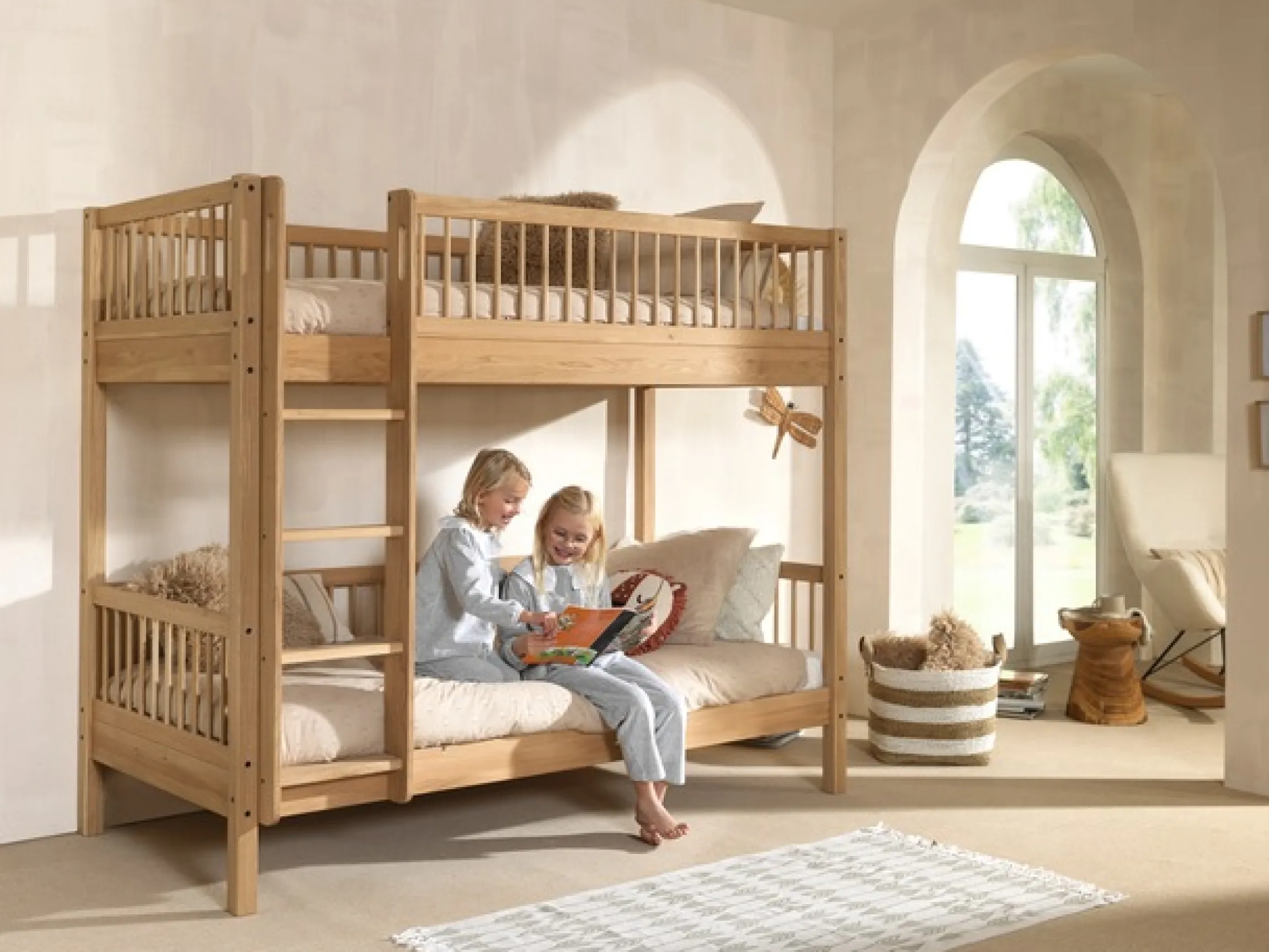 Vipack Etagenbett »Eiche massiv, Made in Europe, langlebige Qualität« B/H/T ca. 208x176x98cm, Schublade+unterer Rausfallschutz optional,2 Lattenroste, wahlweise mit oder ohne Bettschublade und Absturzschutz