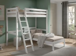 Vipack Hochbett »mit 2 Liegeflächen 90/200 Made in Europe, Kiefer massiv weiß lackiert« (B/H/T ca.209x190x211cm) Leiter schräg angestellt, stabil gebaut,Raum unter dem Bett kann genutzt werden, Einzelbett separt stellbar