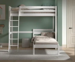 Vipack Hochbett »mit 2 Liegeflächen 90/200 Made in Europe, Kiefer massiv weiß lackiert« (B/H/T ca.209x190x211cm) Leiter schräg angestellt, stabil gebaut,Raum unter dem Bett kann genutzt werden, Einzelbett separt stellbar