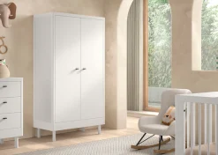 Vipack Kleiderschrank »mit viel Stauraum, Facheinteilung, hochwertig und stabil gebaut« B/H/T ca. 100x190x55cm,Türen mit Soft-Close, Buche massiv weiß lackiert
