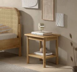 Vipack Nachtkonsole »Olive, aus teilmassiver Eiche, natur lackiert« B/H/T ca. 50x50x40cm, recht oder links anstellbar,mit einem Ablageboden, universell einsetzbar