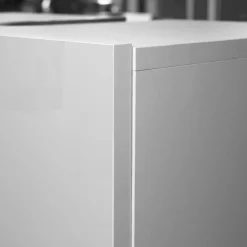 welltime Waschbeckenunterschrank »Vela,Breite 60cm, 2 Türen, 2 Fächer, mit Siphonausschnitt, lackiert« 1 Stk. tlg. Waschbeckenunterschrank,Waschtisch,Design mit schrägen Türen