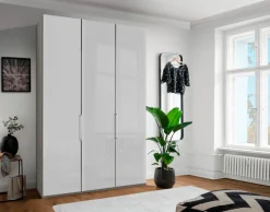 WIEMANN Kleiderschrank »Monaco, Made in Germany, edle Glasfront, in verschiedenen Farben,« hochwertige Beschlägen inkl. Dämpfung