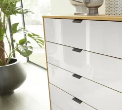 WIEMANN Schubkastenkommode »Cardiff Sideboard, Wäscheschrank, teilmassiv Erle, mit Schubladen« Glas- oder Massivholzfront, verschiedene Breiten, MADE IN GERMANY,Schubkästen inklusive Selbsteinzug und Dämpfung