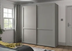 WIEMANN Schwebetürenschrank »Göteborg« Querriegel und Griffleisten im Korpusfarbton